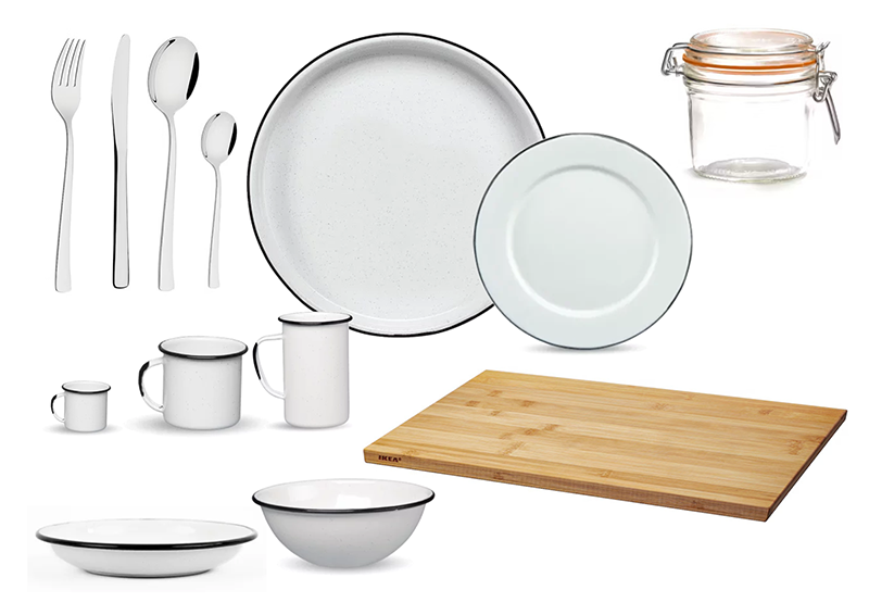 Mood Board Vaisselle : vaiselle en acier émaillé blanc, couverts acier inoxydable, planche en bambou